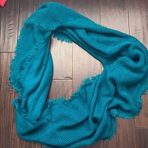 Infiniti scarf